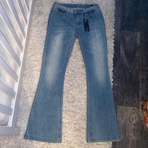 BUFFALO by David Bitton “GALLIA” Mid-Rise Flare